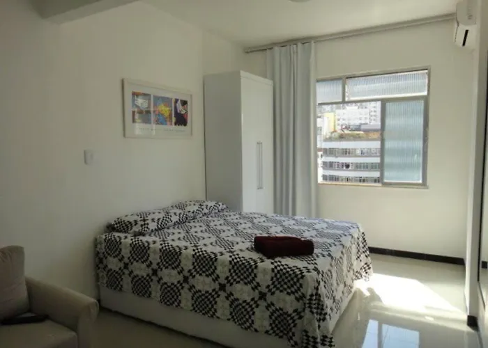 Arcanjo Aluga Apartamento Inteiro Em Copacabana